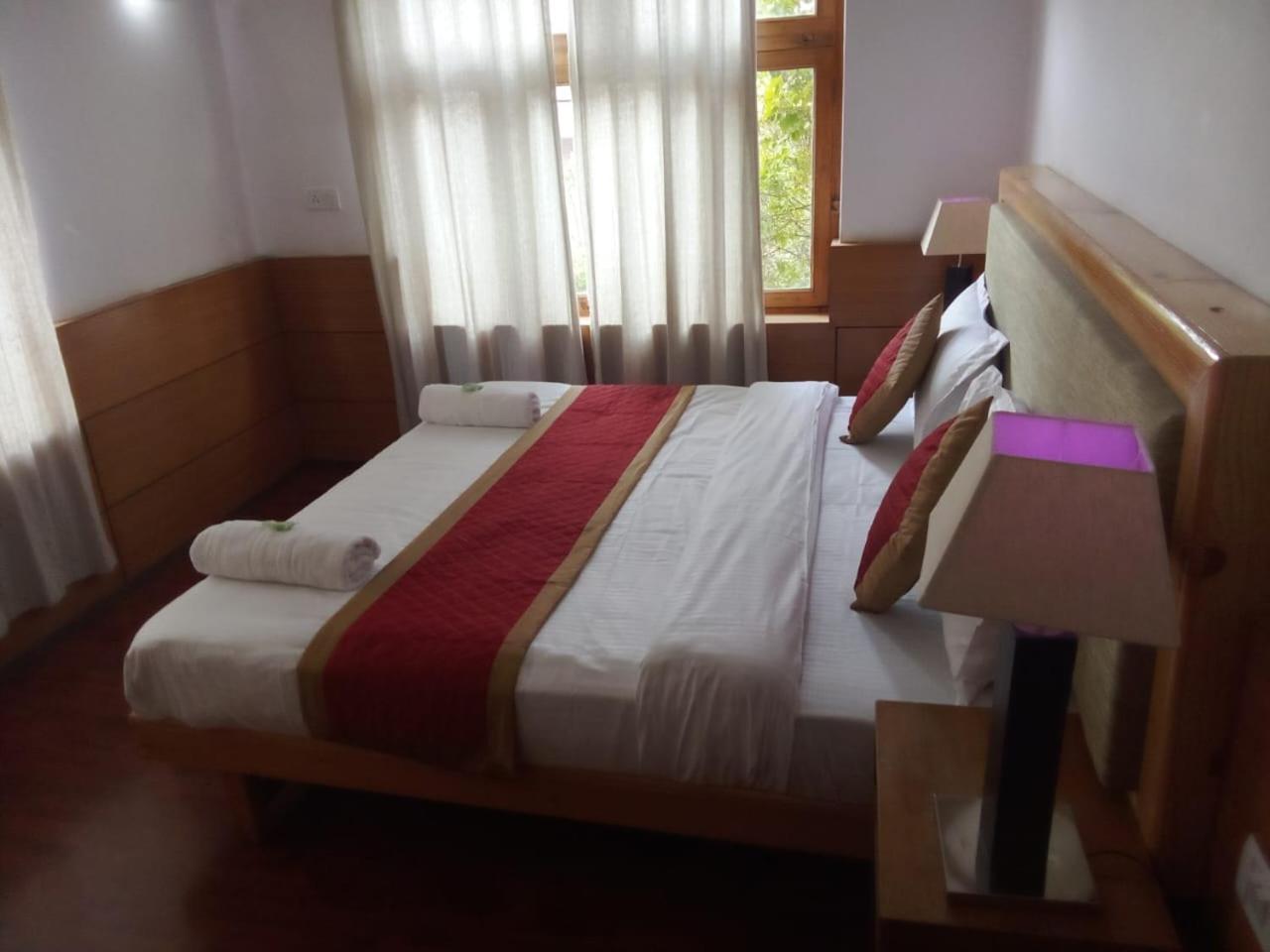 Hotel Lumbini Лех Екстер'єр фото